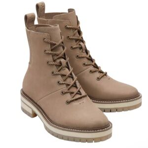 TOMS Like New Frankie Taupe Oiled Nubuck Lace Up Lug Sole Boots 9